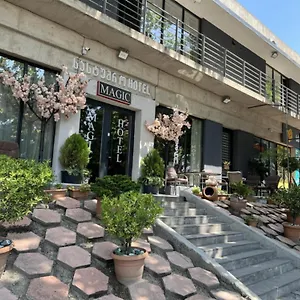 https://bere-hotel.alltbilisihotels.com